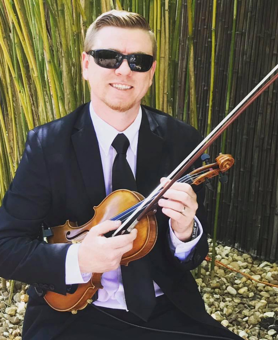 Matt Dendy, Sarasota wedding violinist, performing electric violin